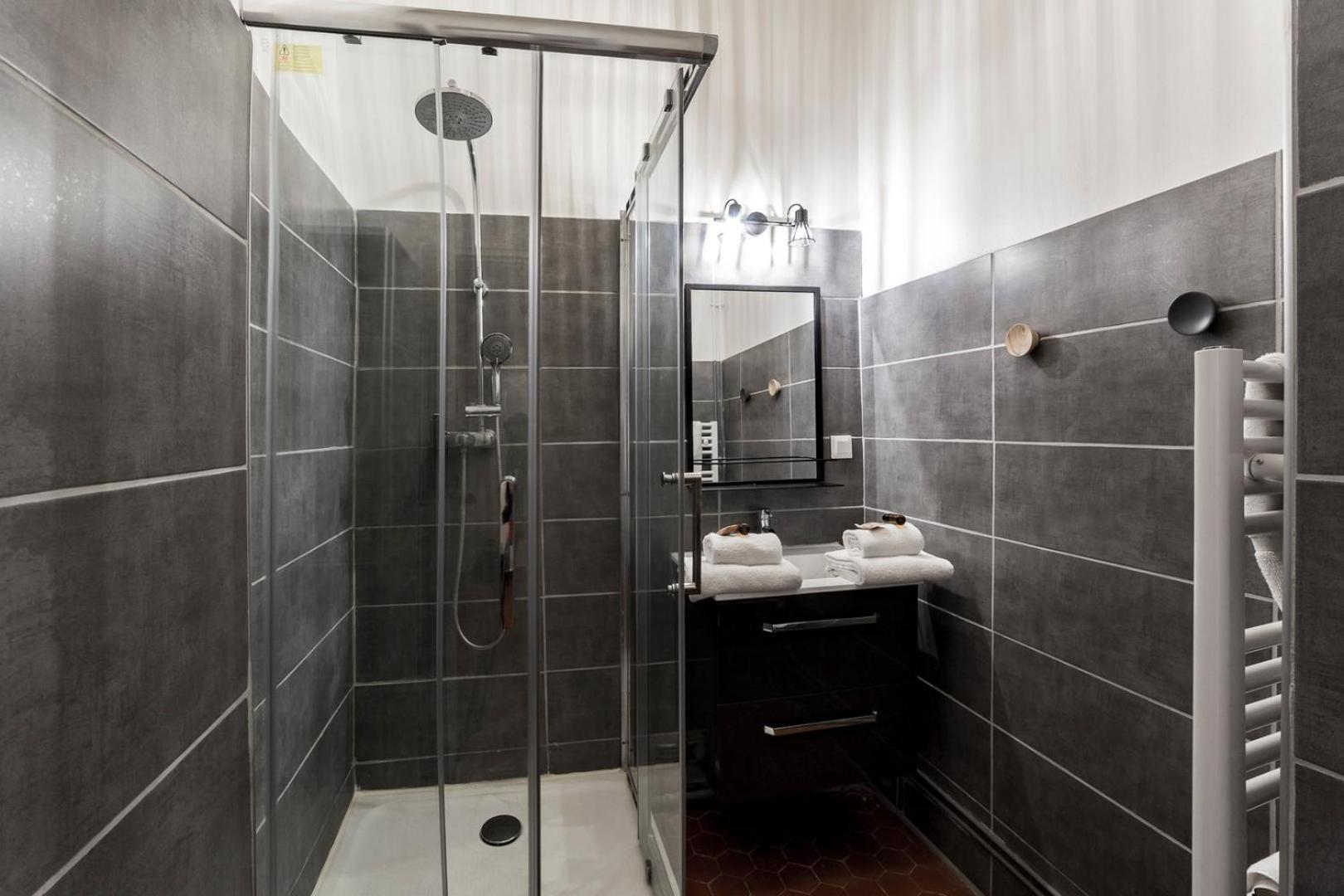 Apartment Spacious And Cozy In Vieux Ail Lyon